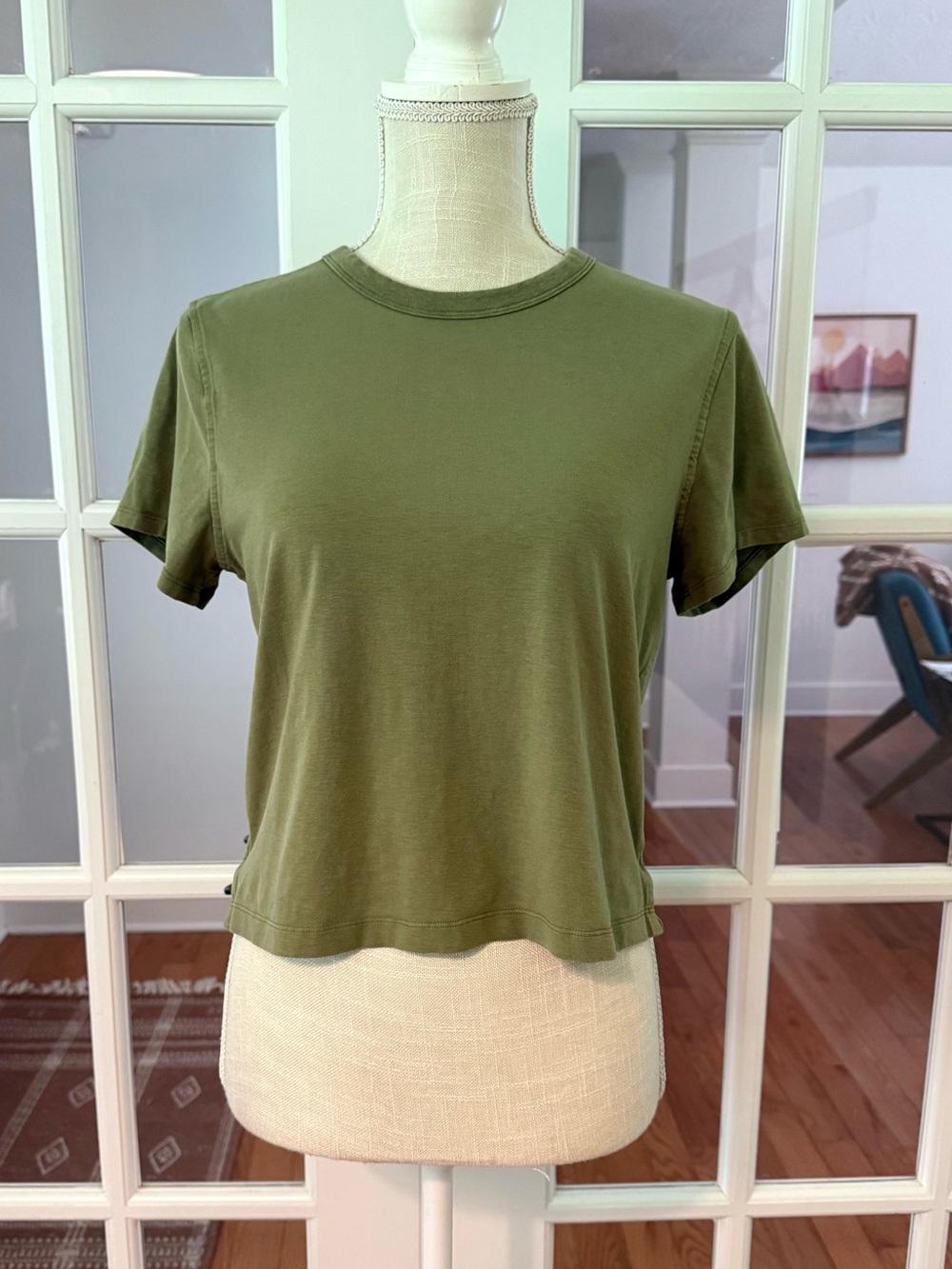 Lululemon Cropped Casual Tee